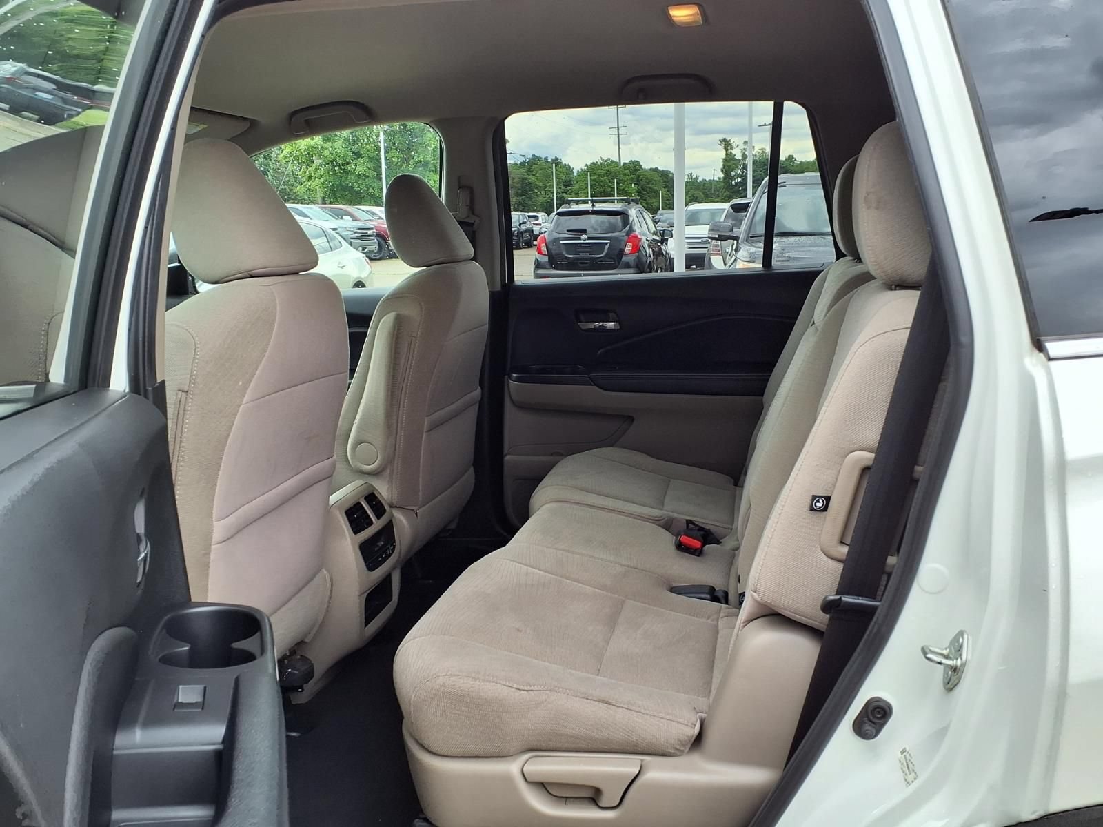 Used 2016 Honda Pilot EX image 11