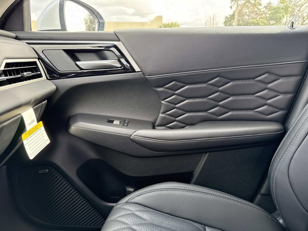 New 2026 Mitsubishi Outlander SEL image 26