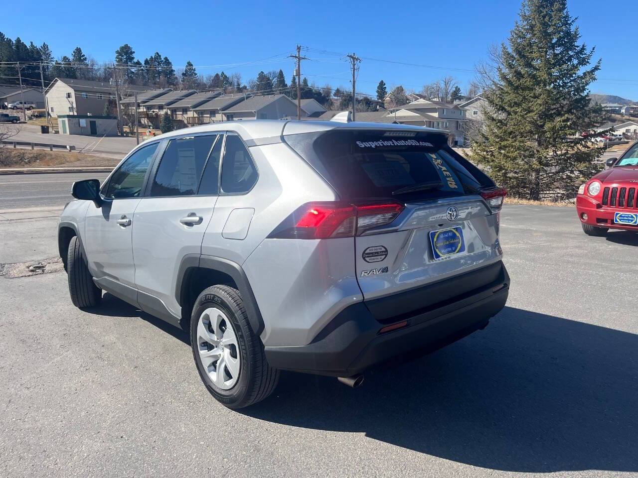 Used 2023 Toyota RAV4 LE image 4