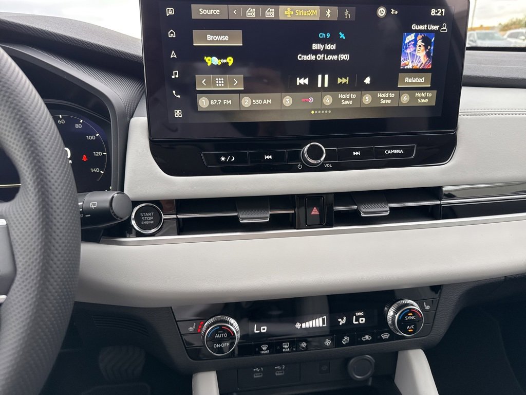 New 2025 Mitsubishi Outlander SE image 15