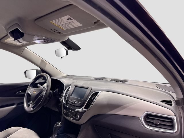 Used 2018 Chevrolet Equinox LS FWD image 23