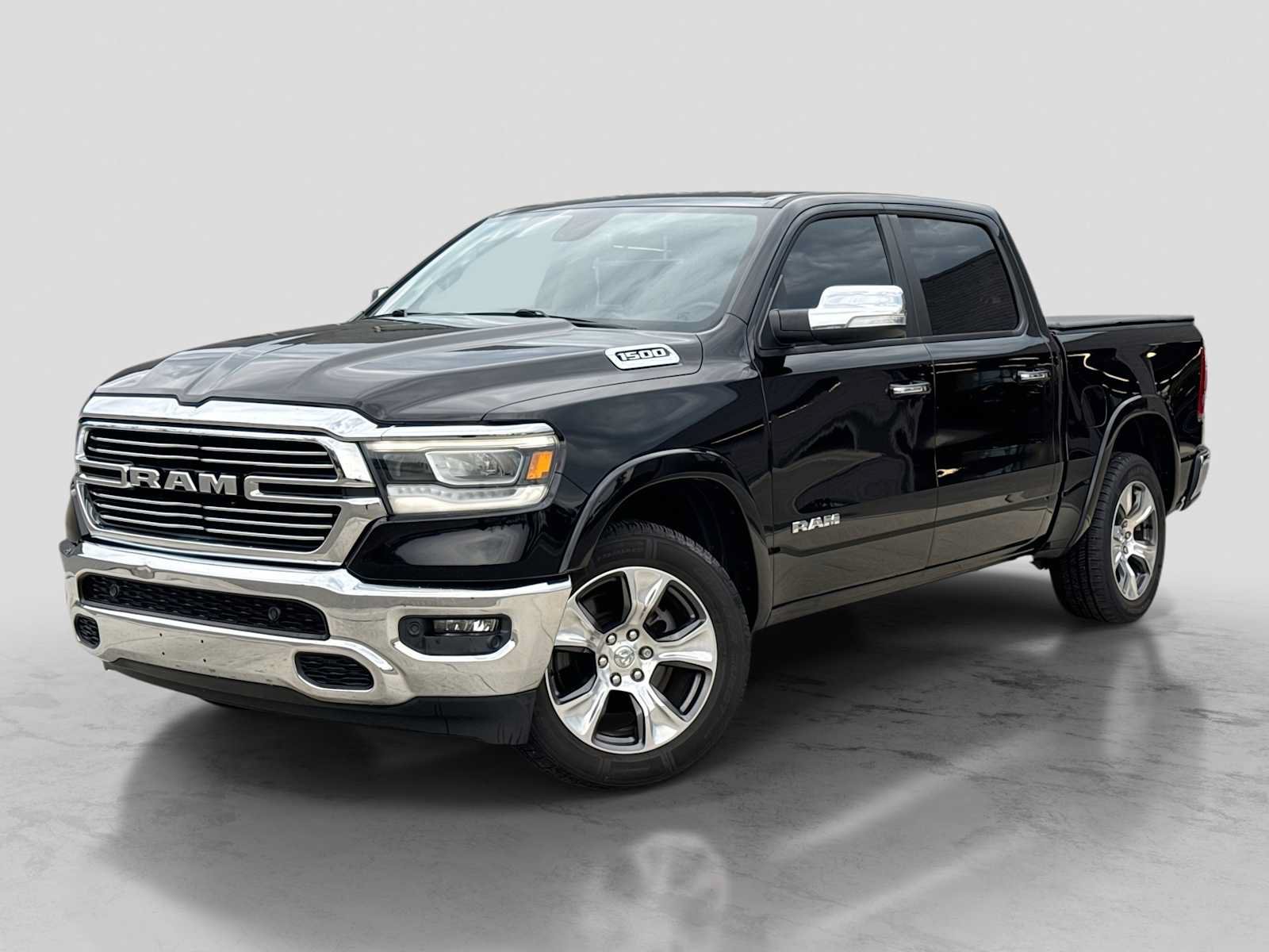 Used 2019 RAM 1500 Laramie AWD/4WD video 1