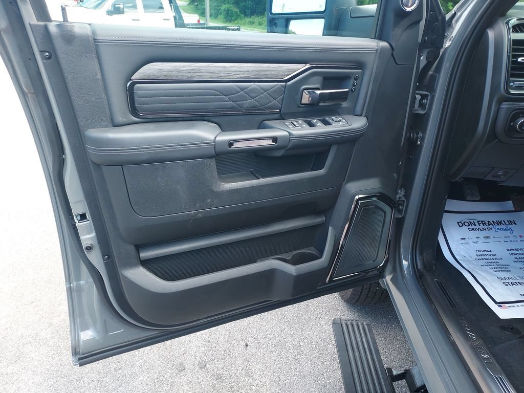 New 2026 RAM 3500 Limited AWD/4WD image 12