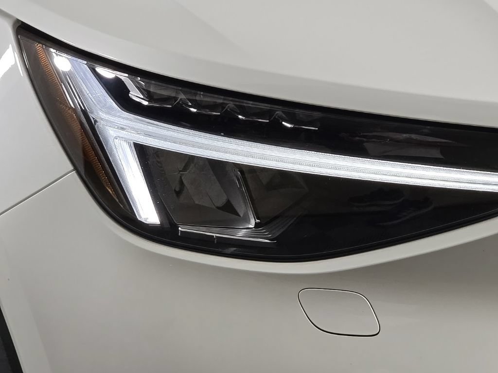 Certified 2023 Volvo XC40 Recharge Plus AWD/4WD image 6