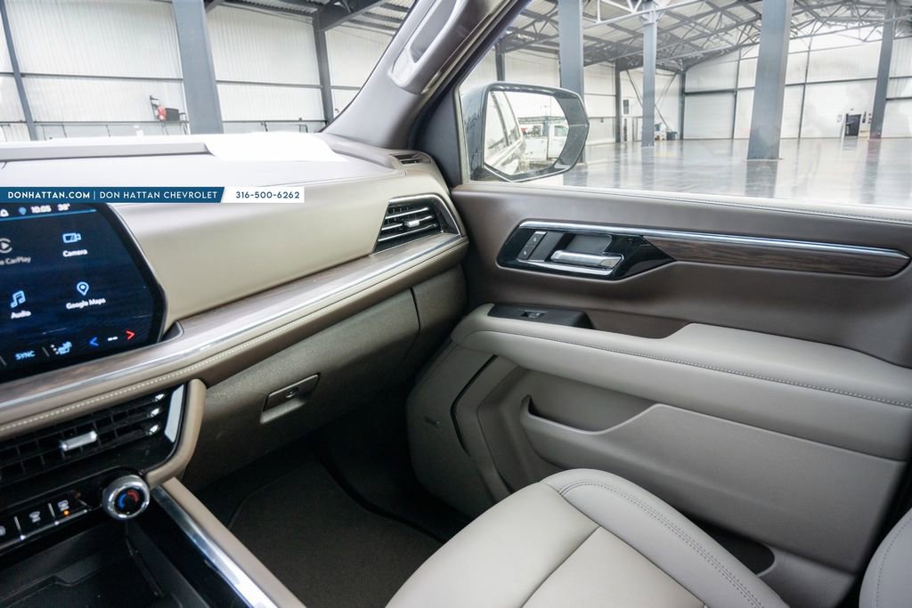 Used 2025 Chevrolet Tahoe LT w/ Comfort Package image 13