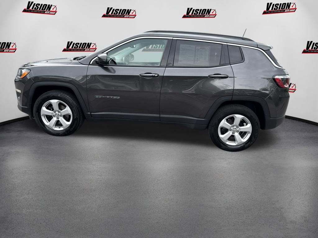 Used 2018 Jeep Compass Latitude w/ Popular Equipment Group AWD/4WD image 8