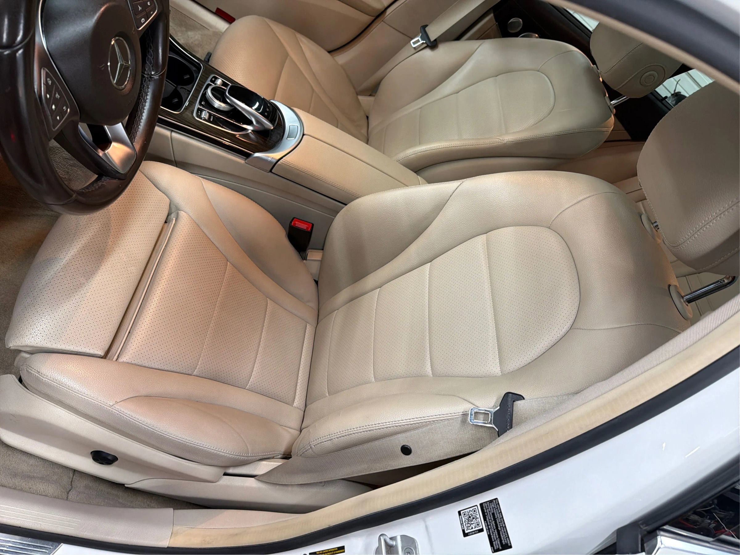Used 2015 Mercedes-Benz C 300 4MATIC Sedan w/ Multimedia Package image 33