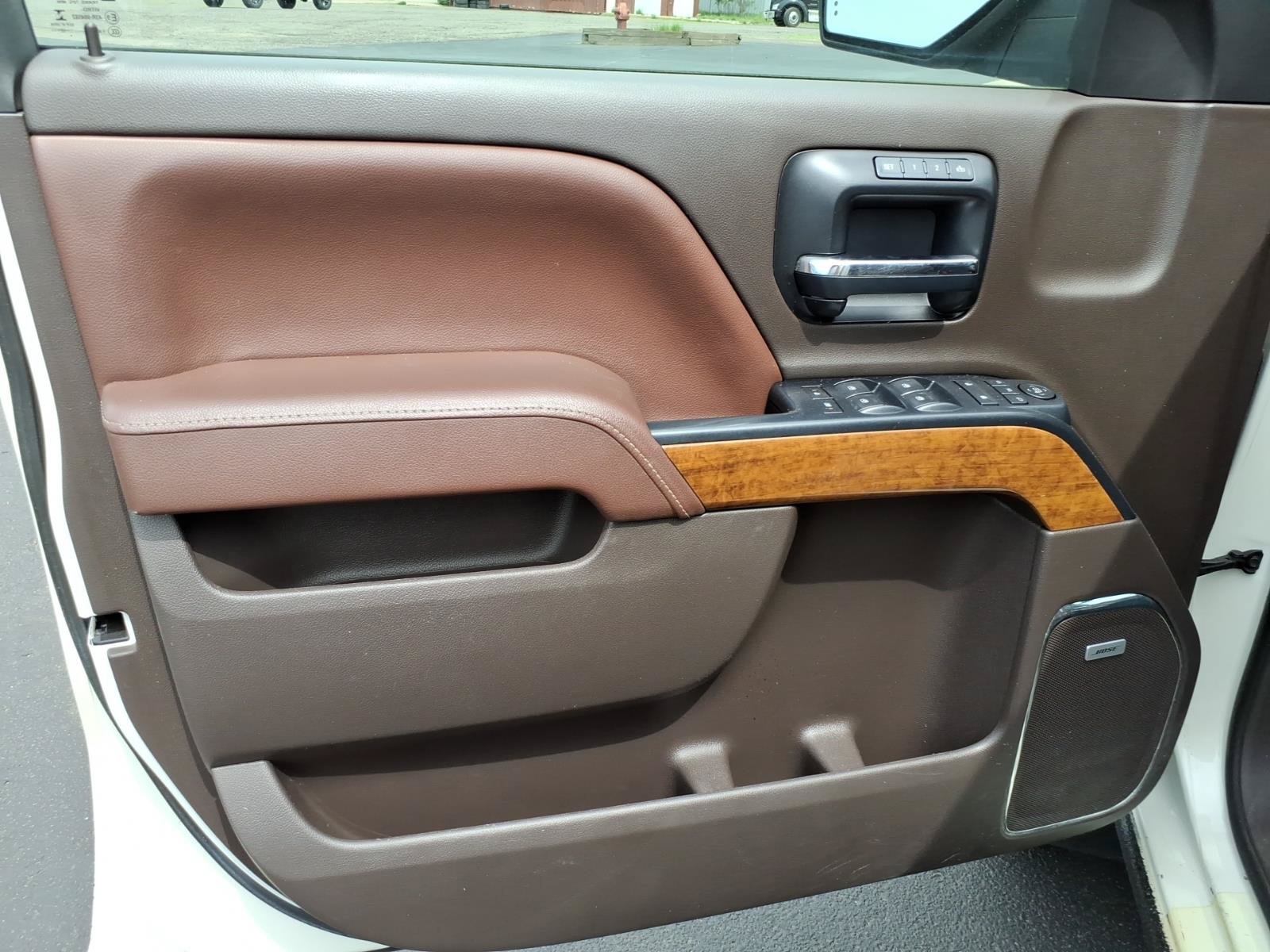 Used 2014 Chevrolet Silverado 1500 High Country w/ High Country Premium Package AWD/4WD image 11