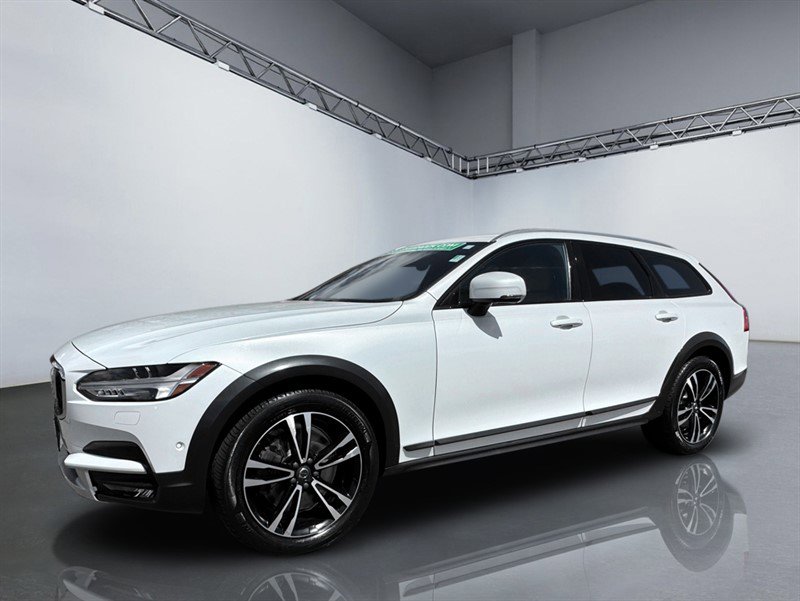 Used 2018 Volvo V90 T5 Cross Country w/ Convenience Package AWD/4WD image 11
