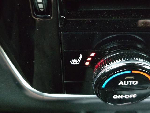 Used 2024 Nissan Rogue SL image 16