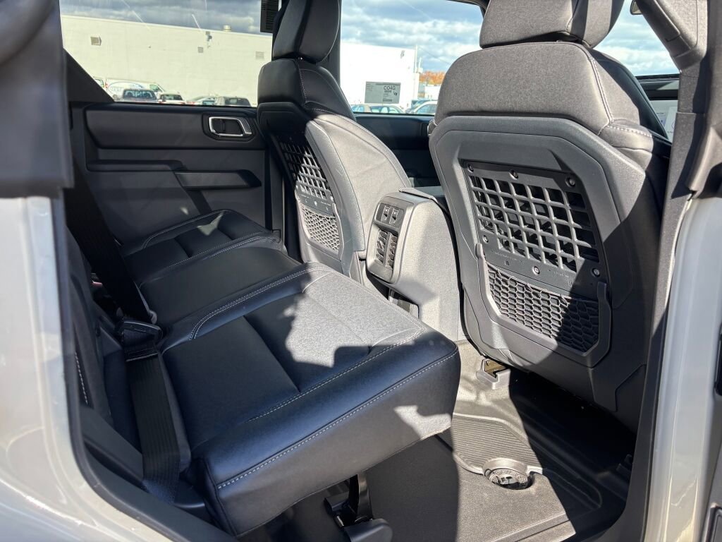 New 2025 Ford Bronco Badlands w/ Sasquatch Package image 16