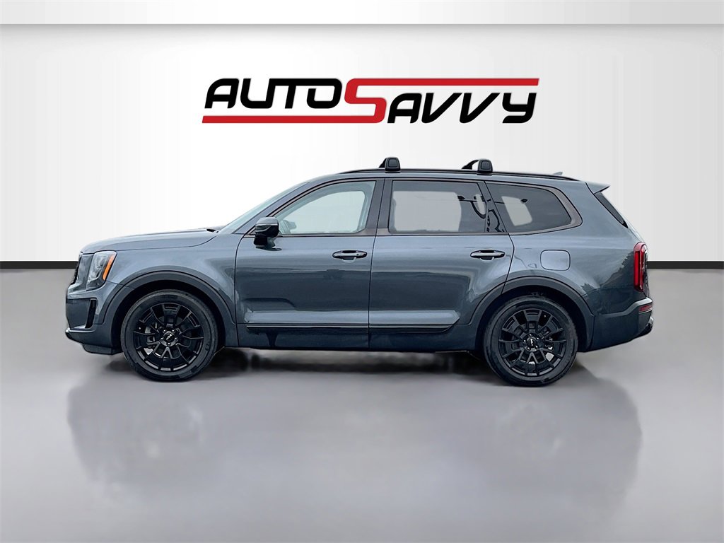 Used 2022 Kia Telluride SX w/ SX Prestige Package image 4