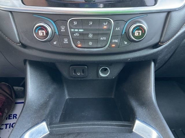 Used 2018 Chevrolet Traverse LT image 33
