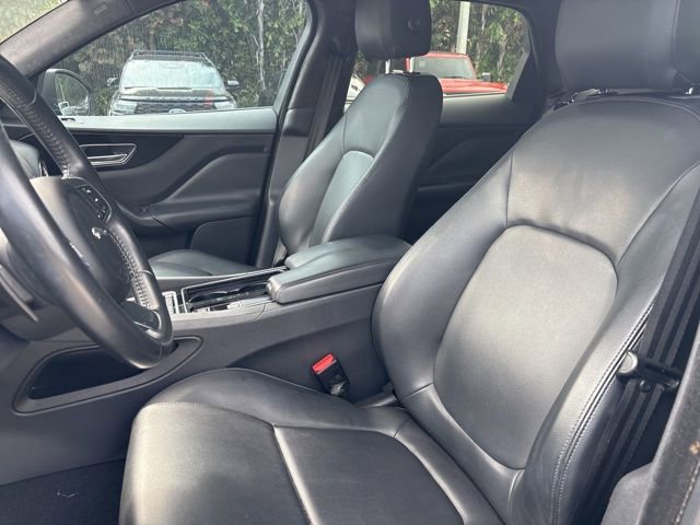 Used 2020 Jaguar F-PACE Premium image 5