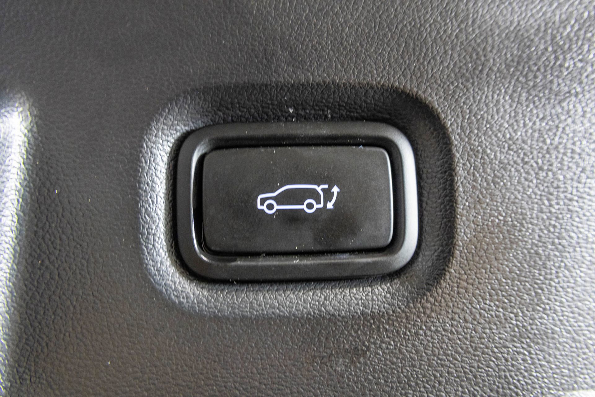 Used 2024 Hyundai Ioniq 5 Limited image 43