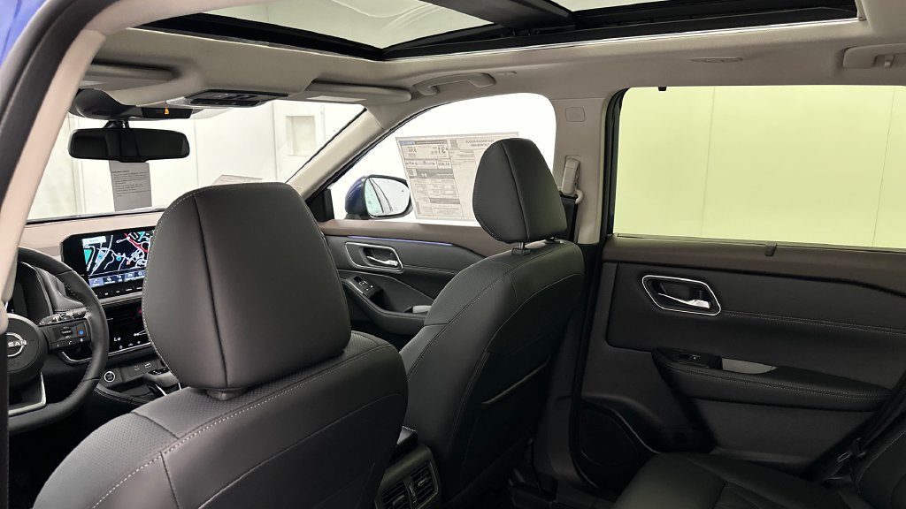Certified 2023 Nissan Rogue Platinum AWD/4WD image 22