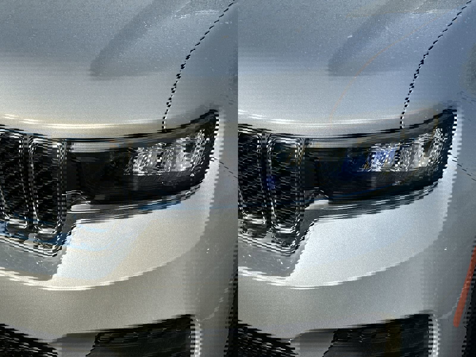 Used 2025 Jeep Grand Cherokee Laredo X image 11