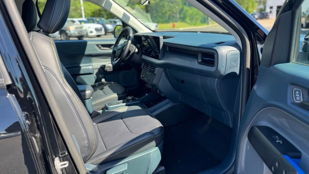 Used 2025 Ford Maverick Lobo AWD/4WD image 27