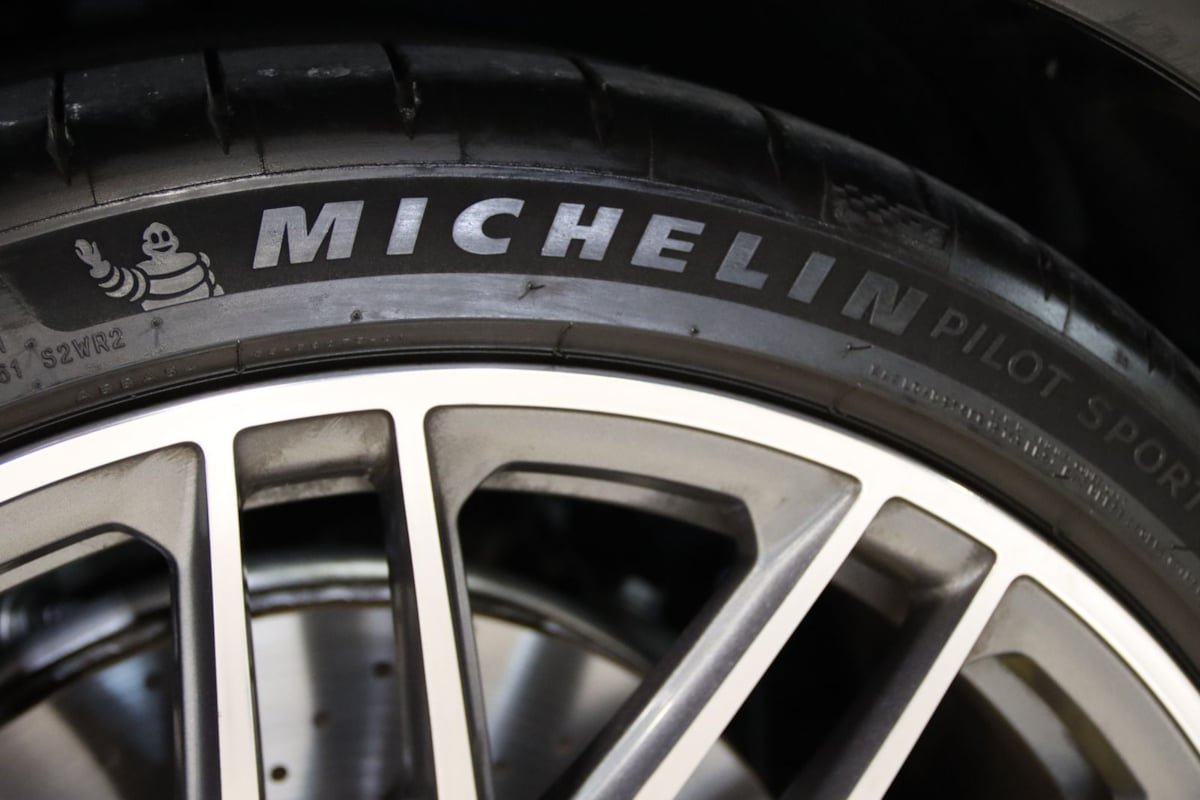 Used 2025 Mercedes-Benz AMG GT 63 image 99