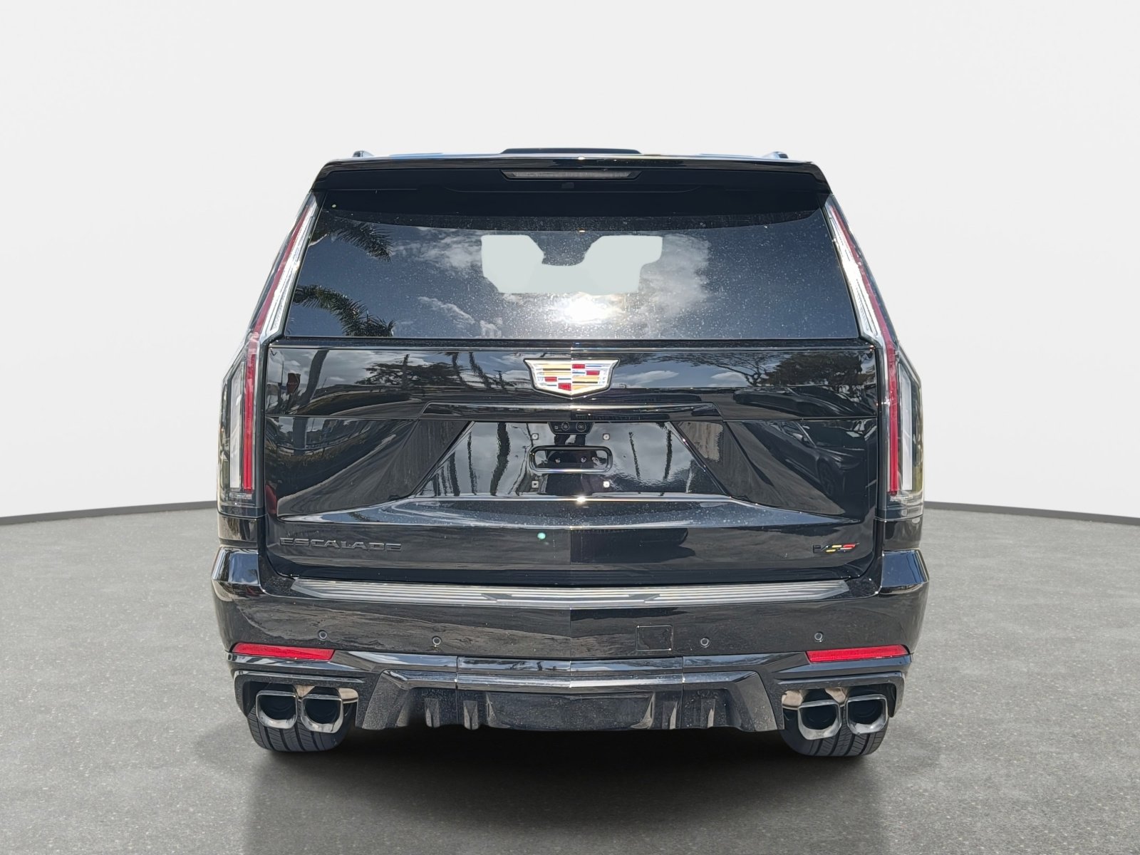 Used 2026 Cadillac Escalade V w/ LPO, ONYX Package AWD/4WD image 4