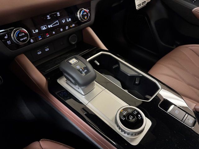 New 2026 Mitsubishi Outlander SEL image 19