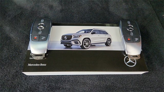 Used 2024 Mercedes-Benz GLS 450 4MATIC image 66