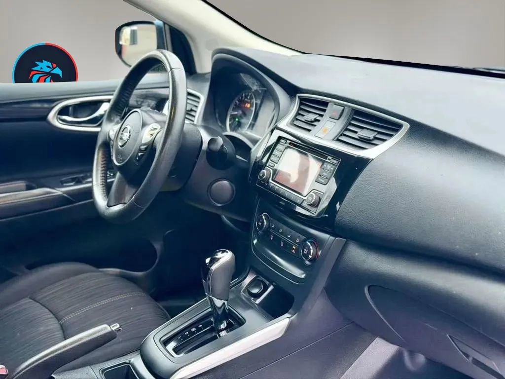 Used 2016 Nissan Sentra SV image 15