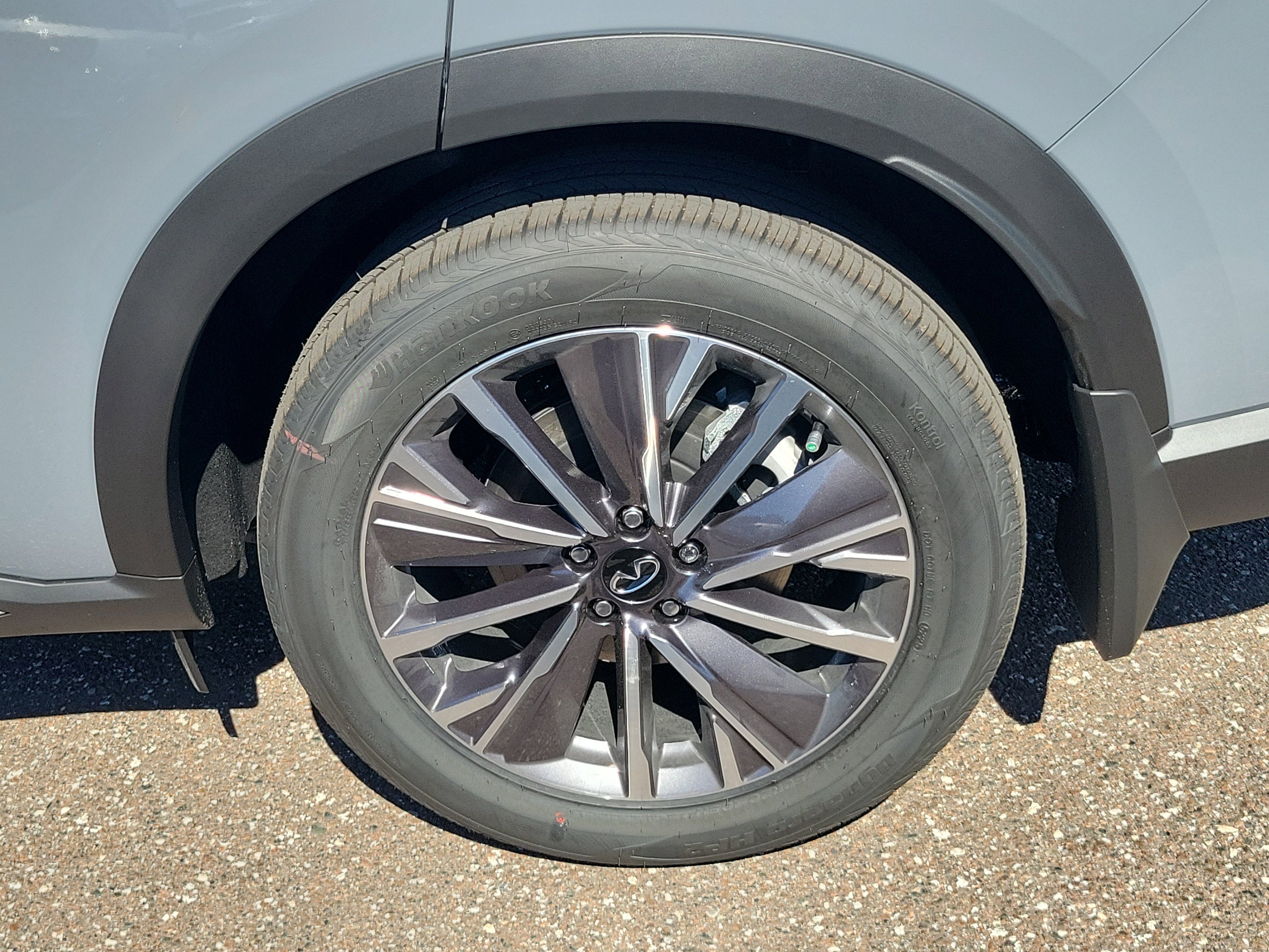 New 2026 INFINITI QX60 Luxe w/ Cargo Package image 5