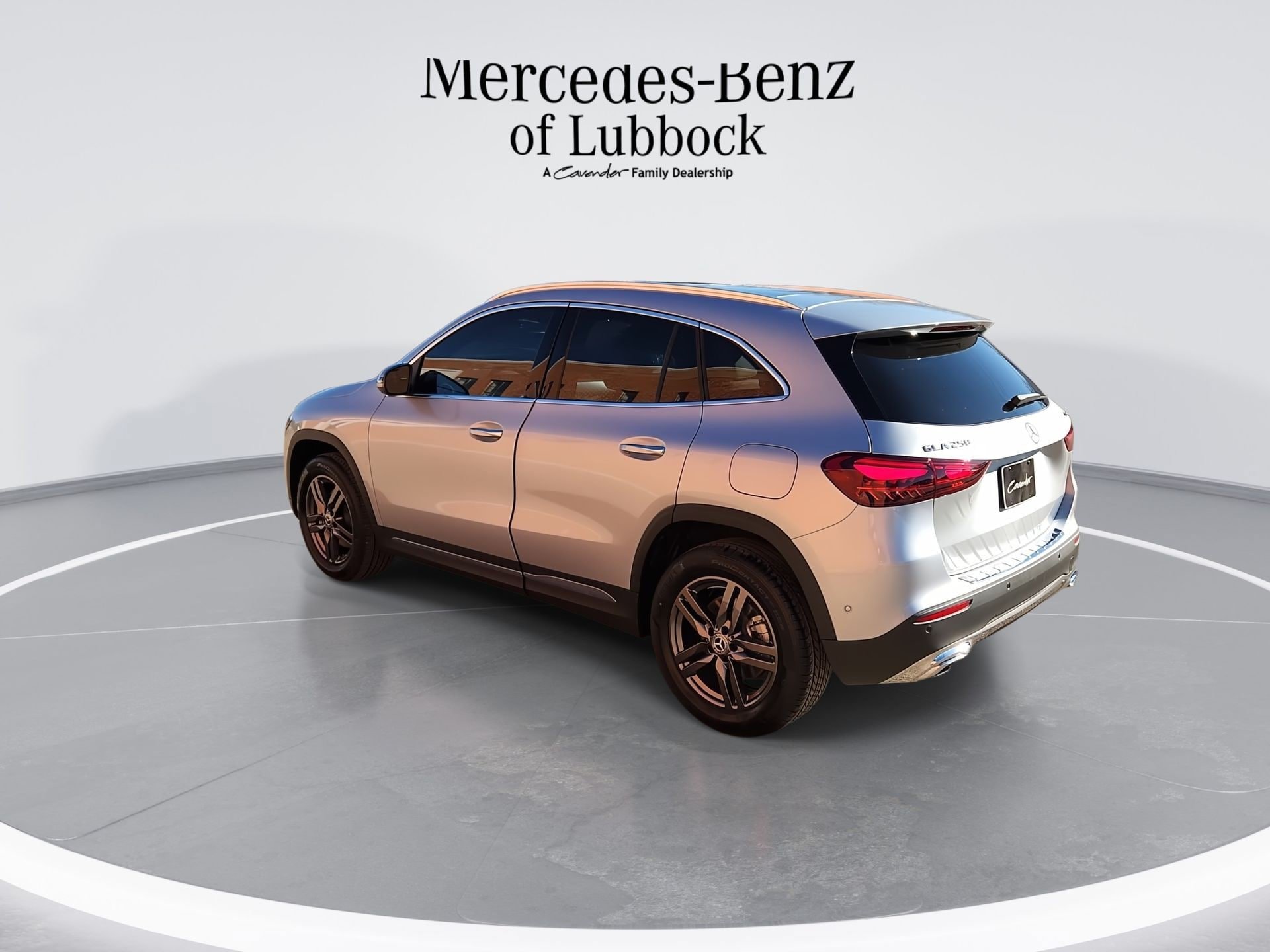 New 2025 Mercedes-Benz GLA 250 4MATIC image 6