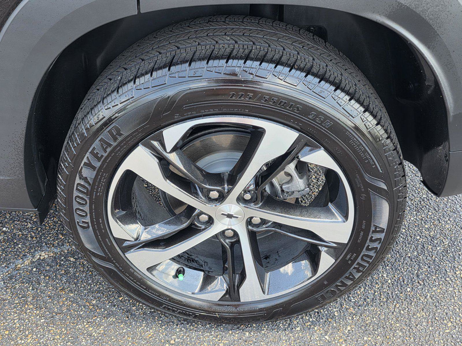 Used 2026 Chevrolet Trax RS w/ Driver Confidence Package FWD image 31