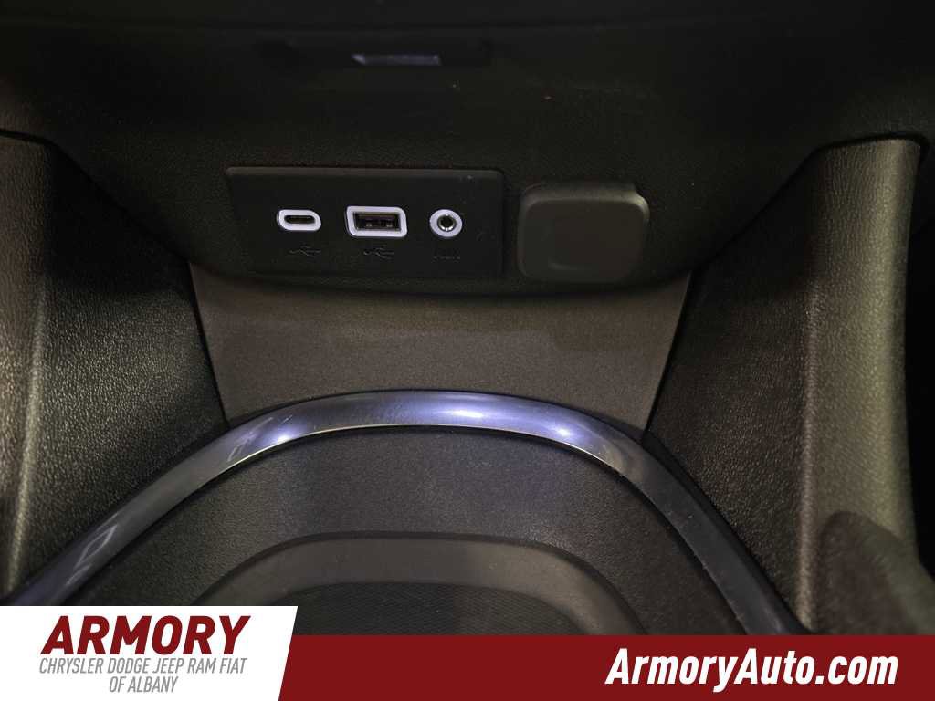 Used 2023 Chevrolet Malibu LT image 19