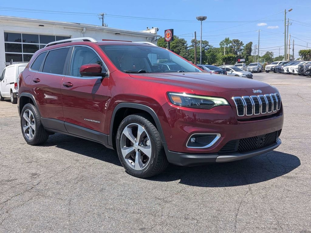 Used 2019 Nissan Kicks SR w/ Exterior Package image 3