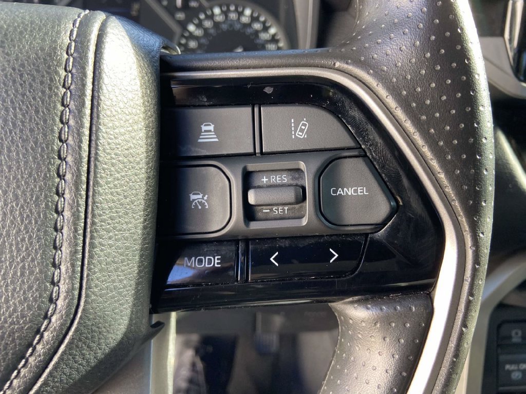 Used 2023 Toyota Tundra SR5 w/ SR5 Convenience Package AWD/4WD image 32