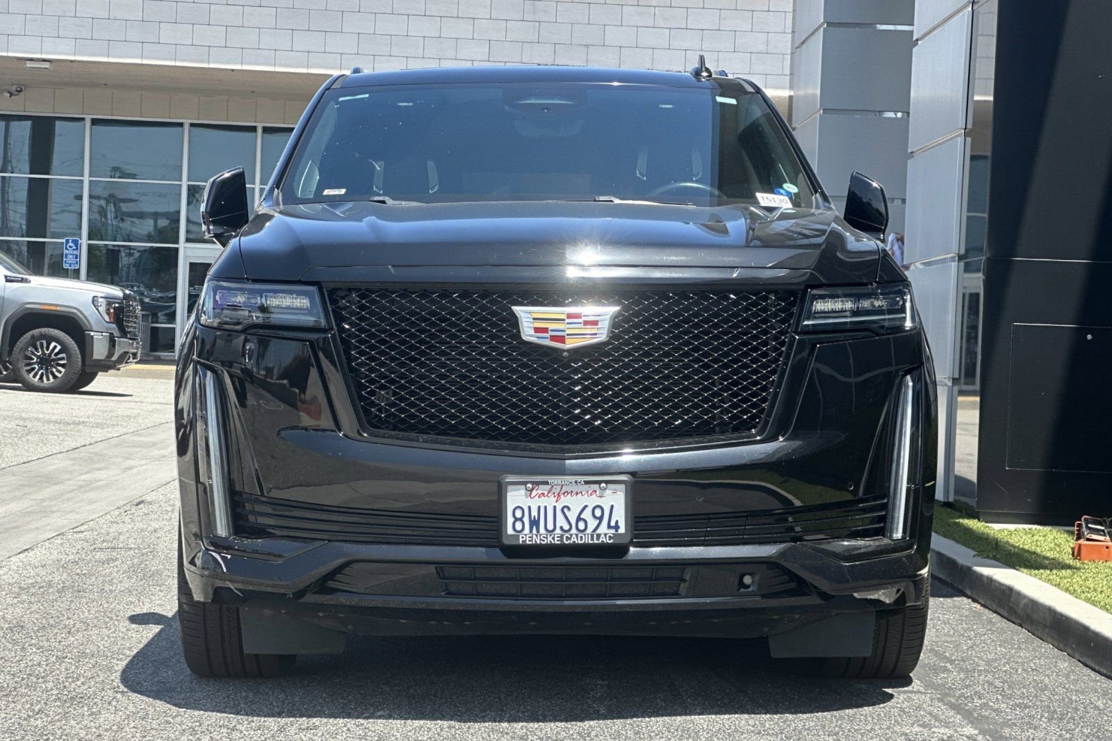Used 2021 Cadillac Escalade ESV Sport Platinum AWD/4WD image 9