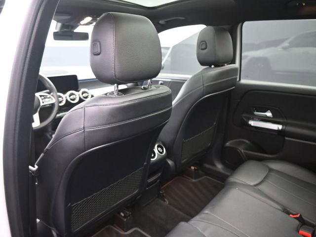 Used 2020 Mercedes-Benz GLB 250 image 12