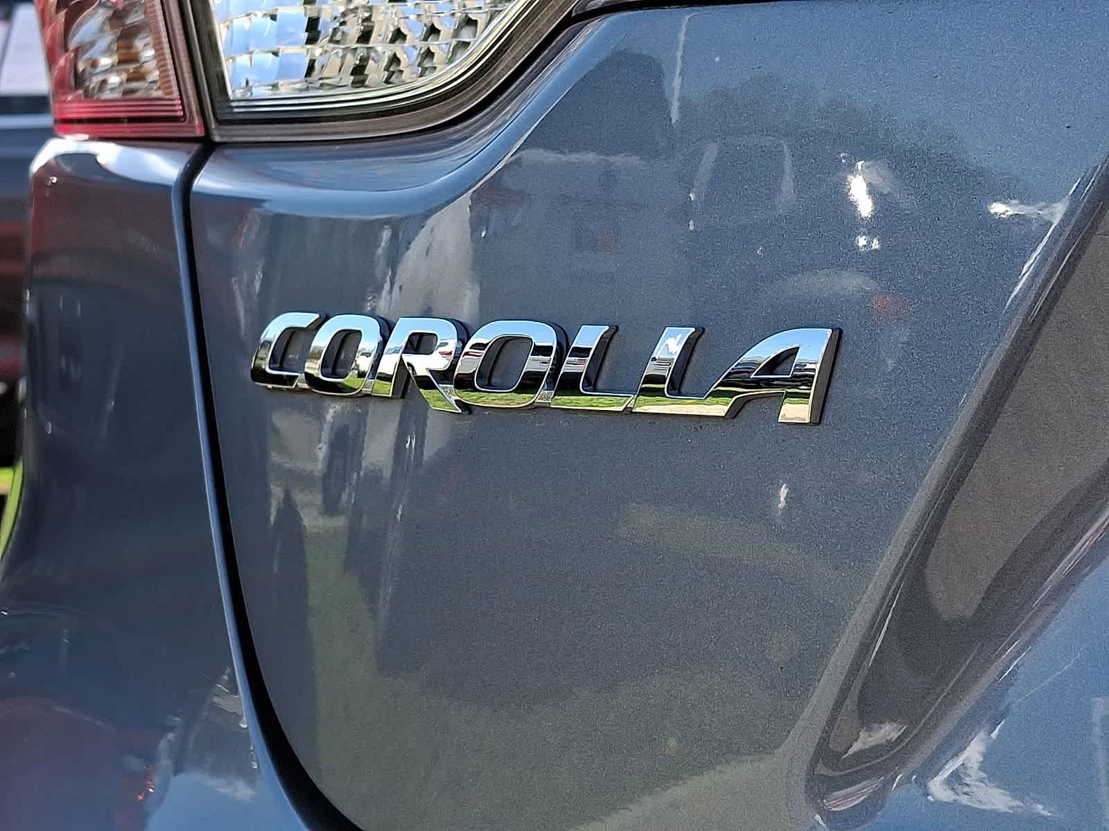 Certified 2020 Toyota Corolla LE image 32