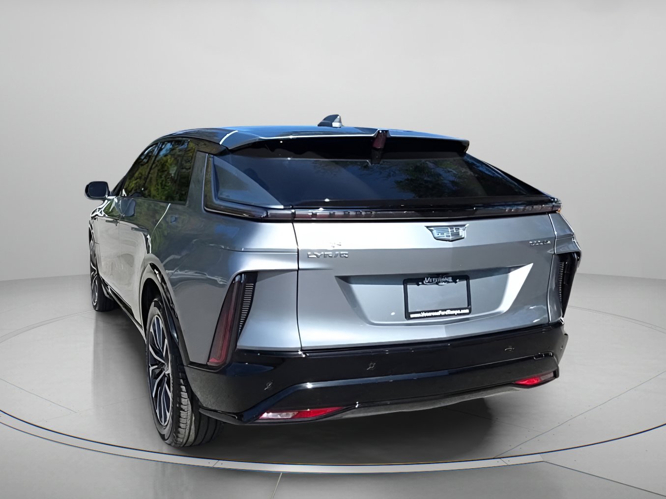 Used 2024 Cadillac Lyriq Sport image 23