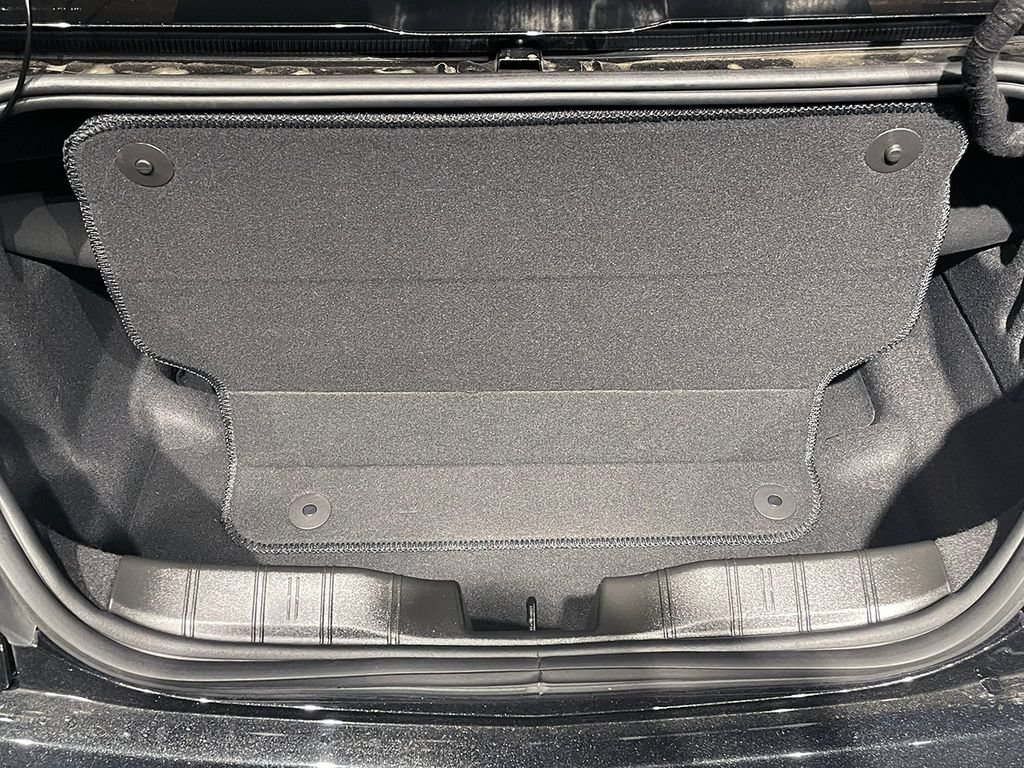 Used 2024 Chevrolet Camaro LT RWD image 43