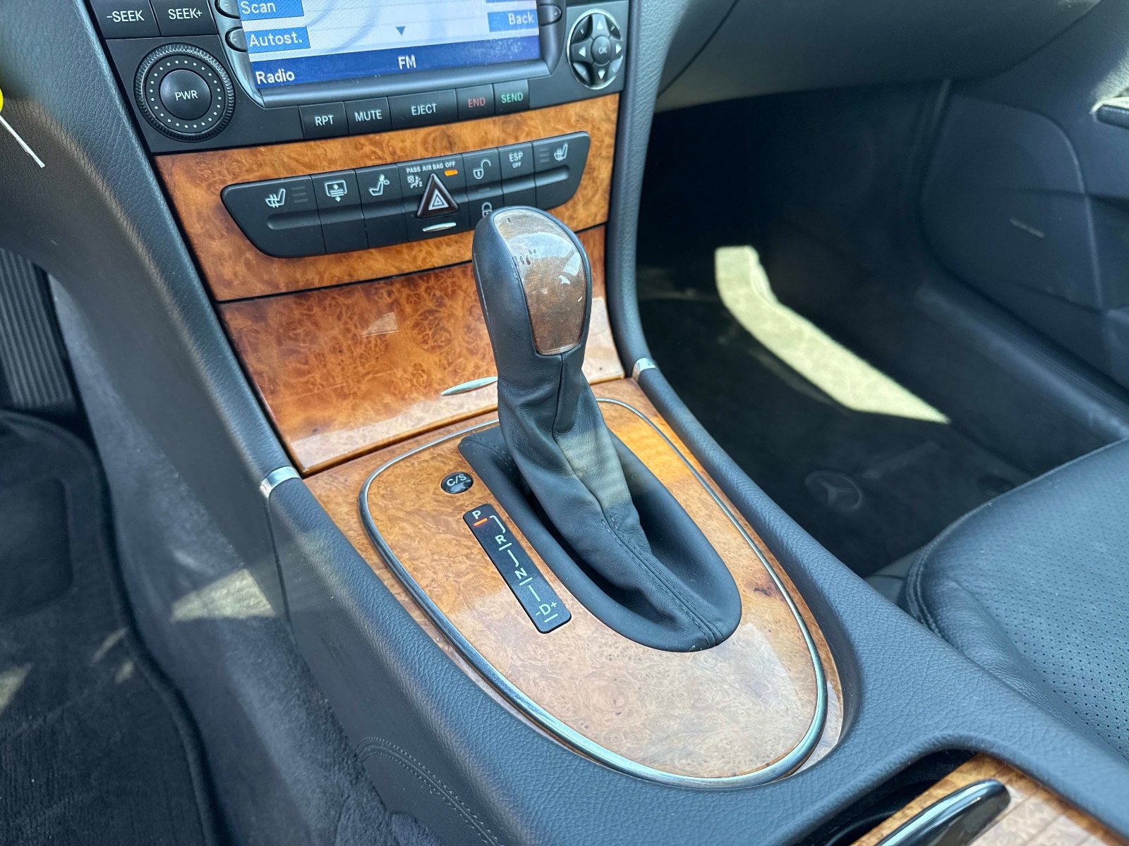 Used 2006 Mercedes-Benz E 350 Sedan image 23