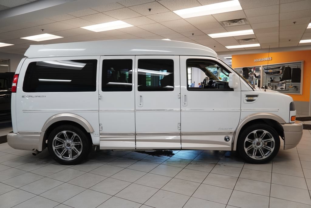 Used 2016 GMC Savana 2500 RWD image 14