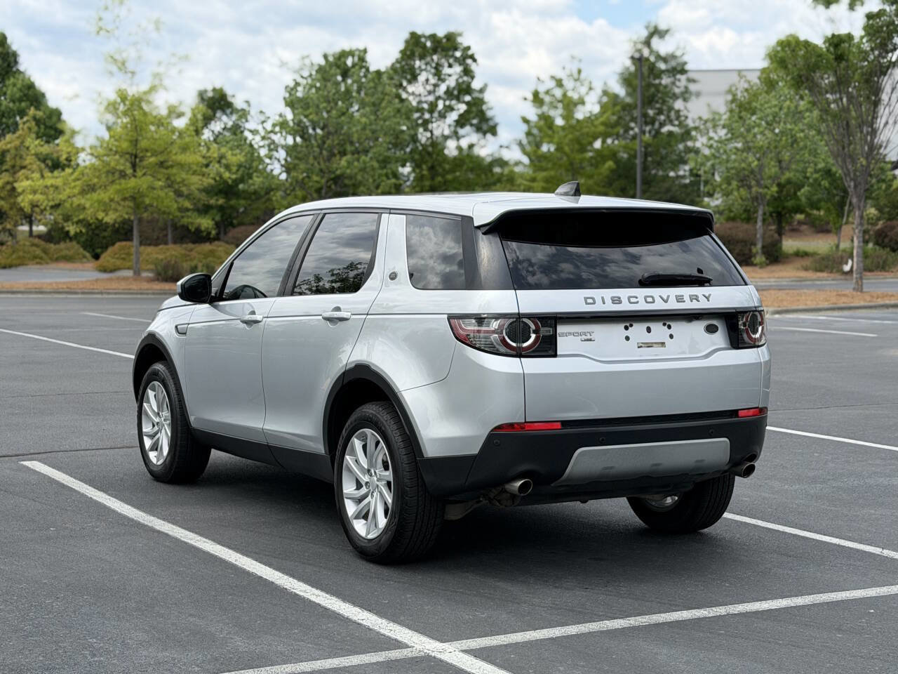 Used 2018 Land Rover Discovery Sport HSE AWD/4WD image 5