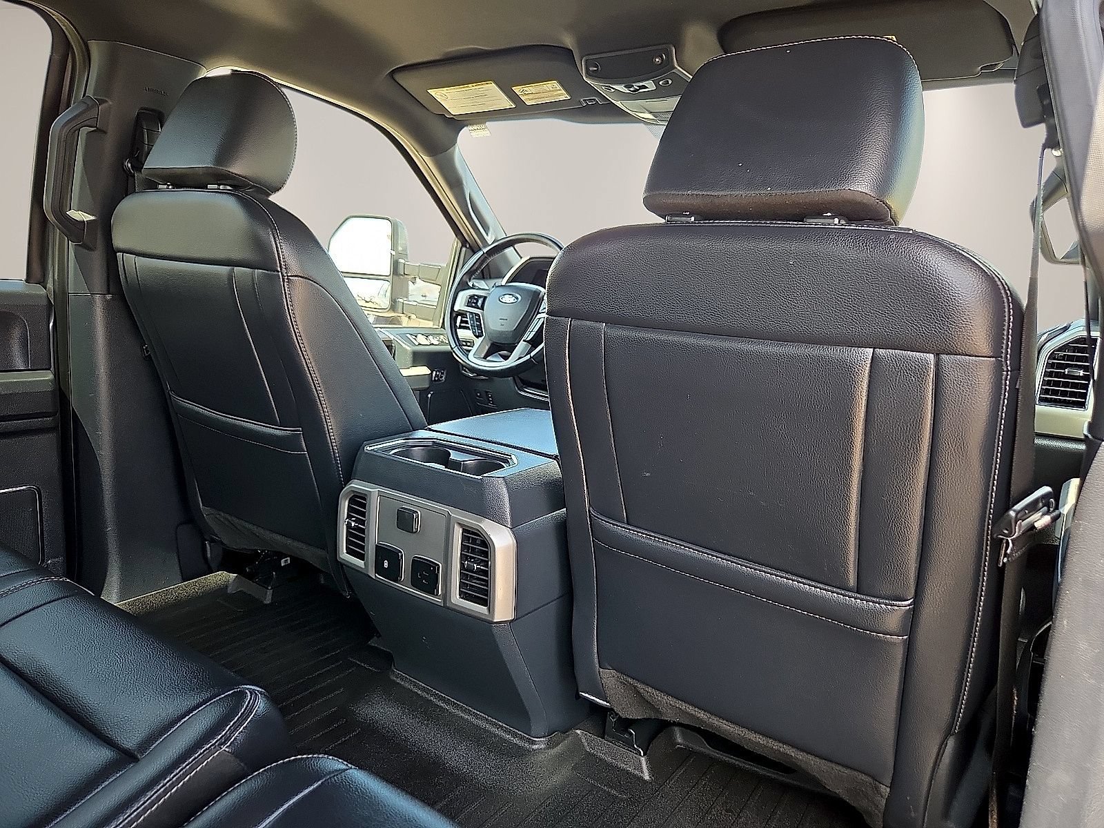 Used 2022 Ford F250 Lariat w/ Lariat Ultimate Package AWD/4WD image 12