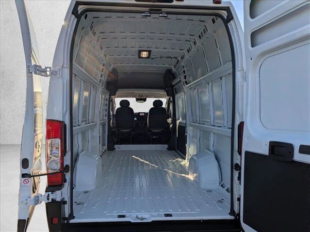 Used 2024 RAM ProMaster 3500 w/ Quick Order Package 22G SLT image 9