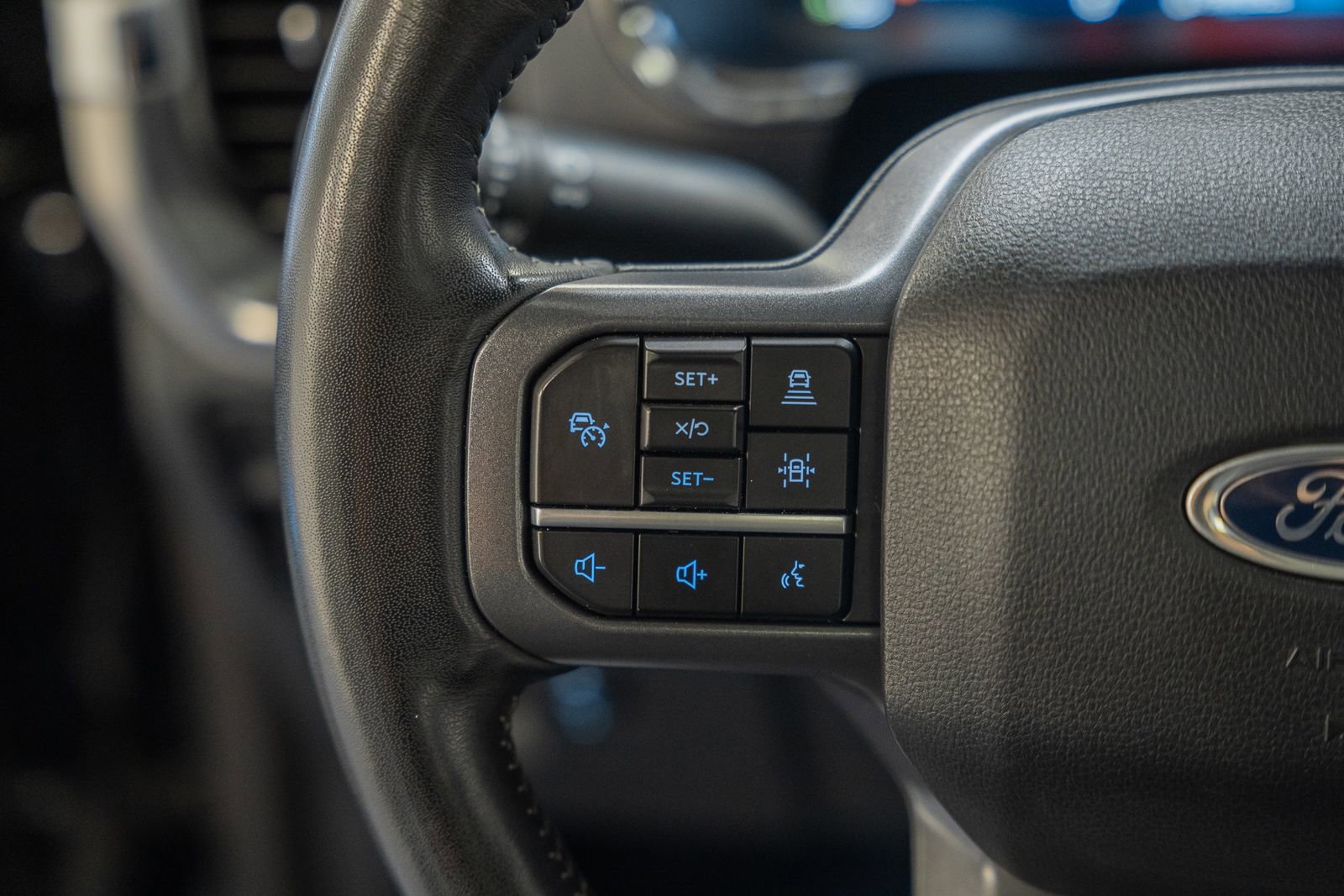 Certified 2023 Ford F150 Lariat w/ Equipment Group 502A High image 36