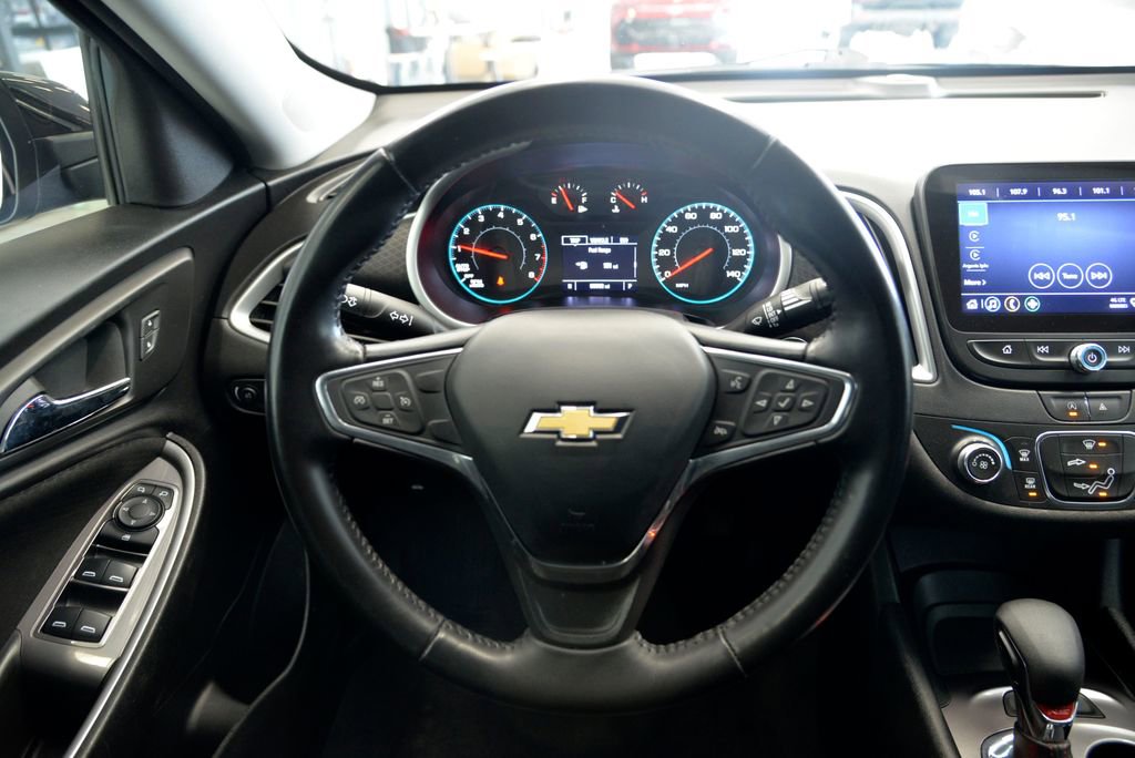 Used 2022 Chevrolet Malibu RS image 18