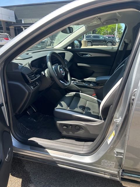 Used 2025 Buick Envision Sport Touring AWD/4WD image 11