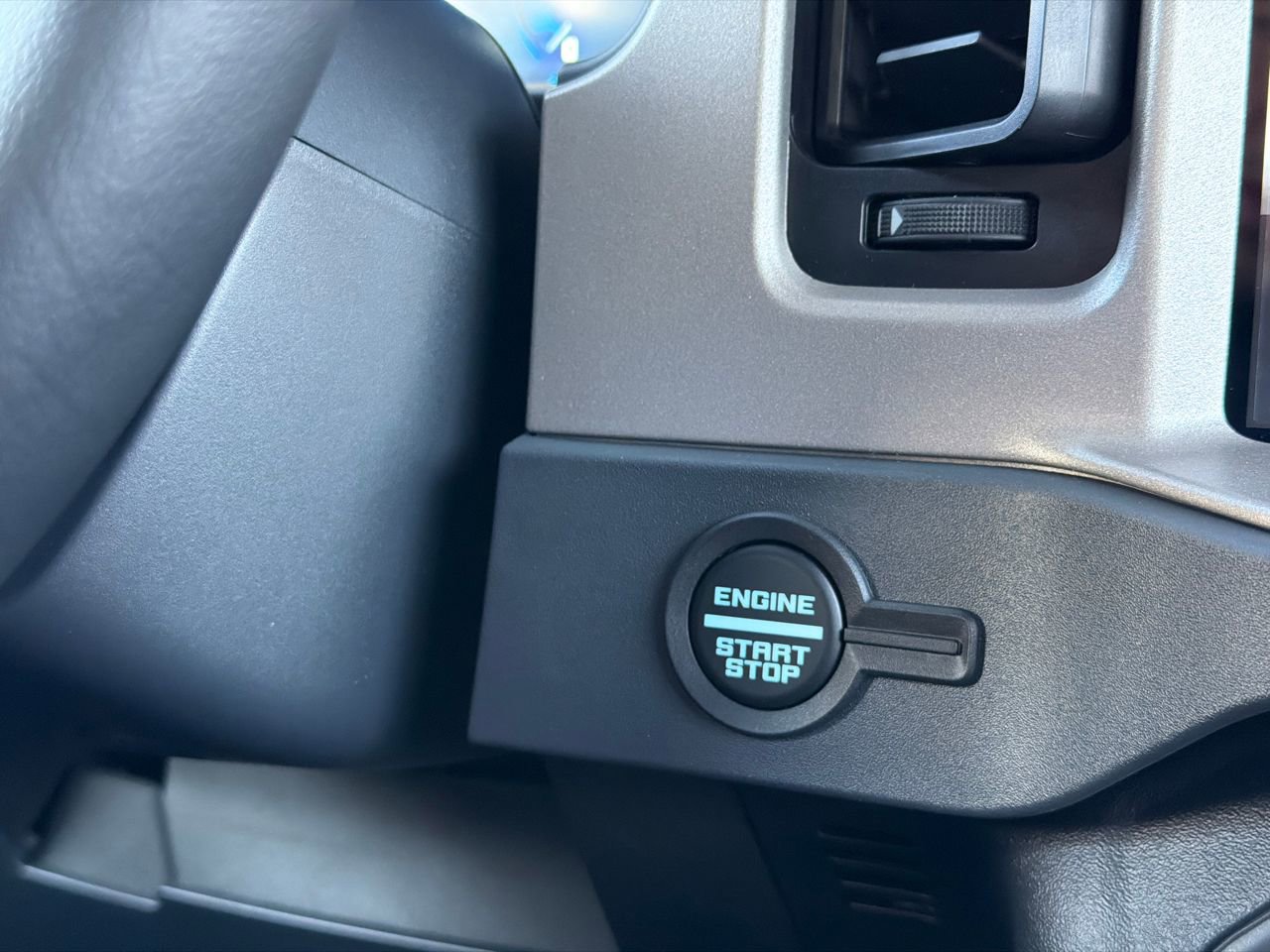 New 2025 Ford Bronco Outer Banks image 27