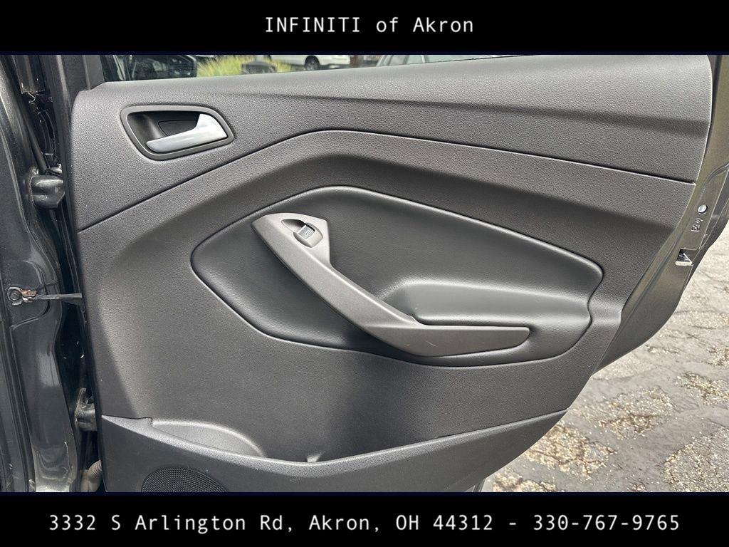Used 2019 Ford Escape SEL image 28