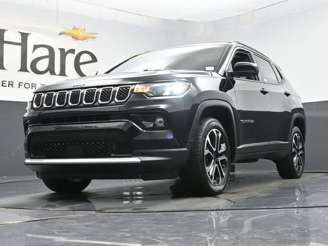 Used 2023 Jeep Compass Limited w/ Sun and Sound Group AWD/4WD image 4
