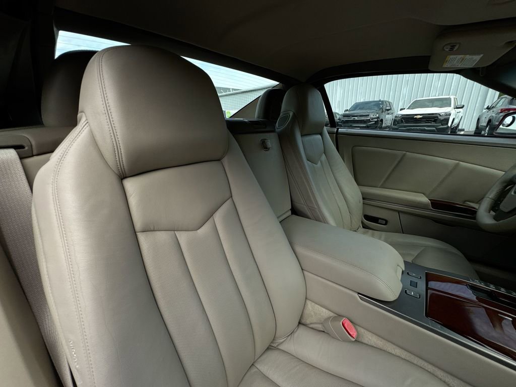 Used 2005 Cadillac XLR image 30